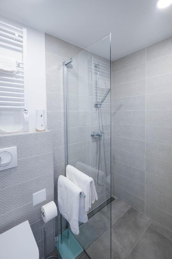 Gallery Duplex Studio ซาเกร็บ ภายนอก รูปภาพ